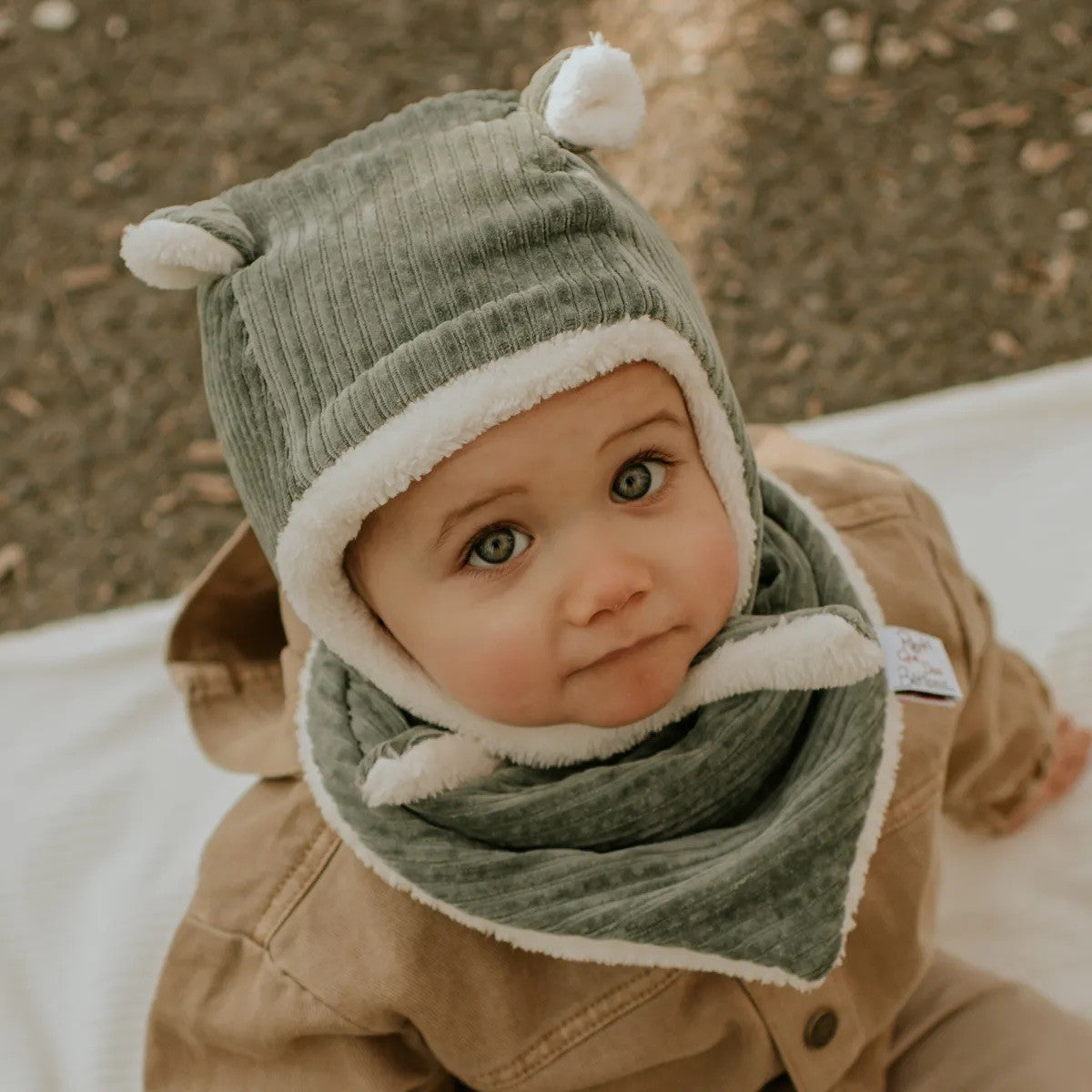 Bonnet bébé doublé en velours (au choix)