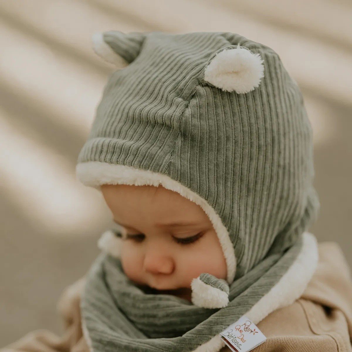 Bonnet bébé doublé en velours (au choix)