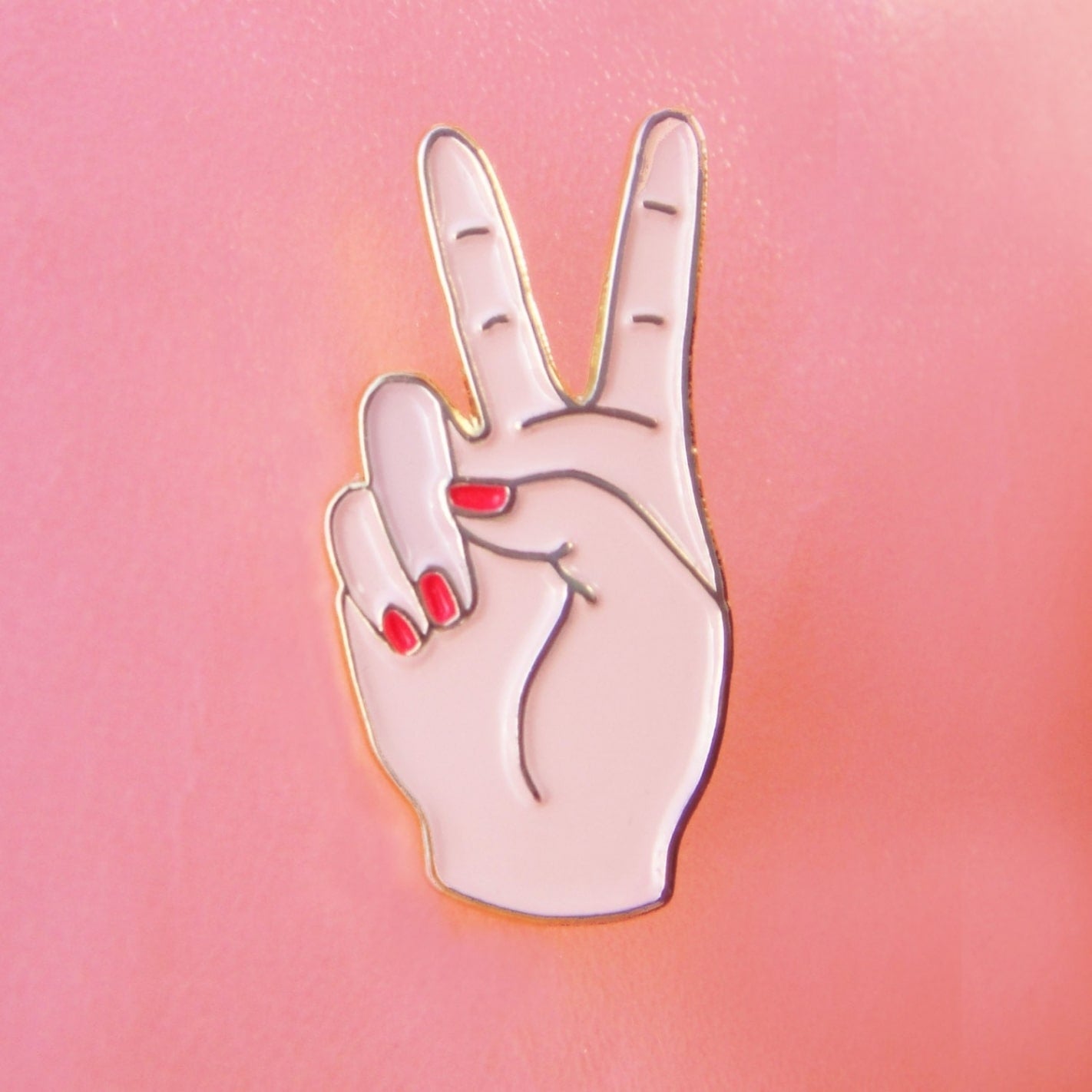 Pin's Peace (noir ou blanc)