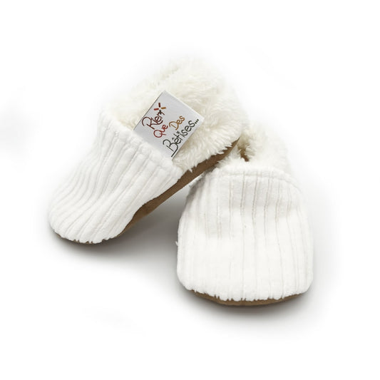 Chaussons bébé en velours (au choix)