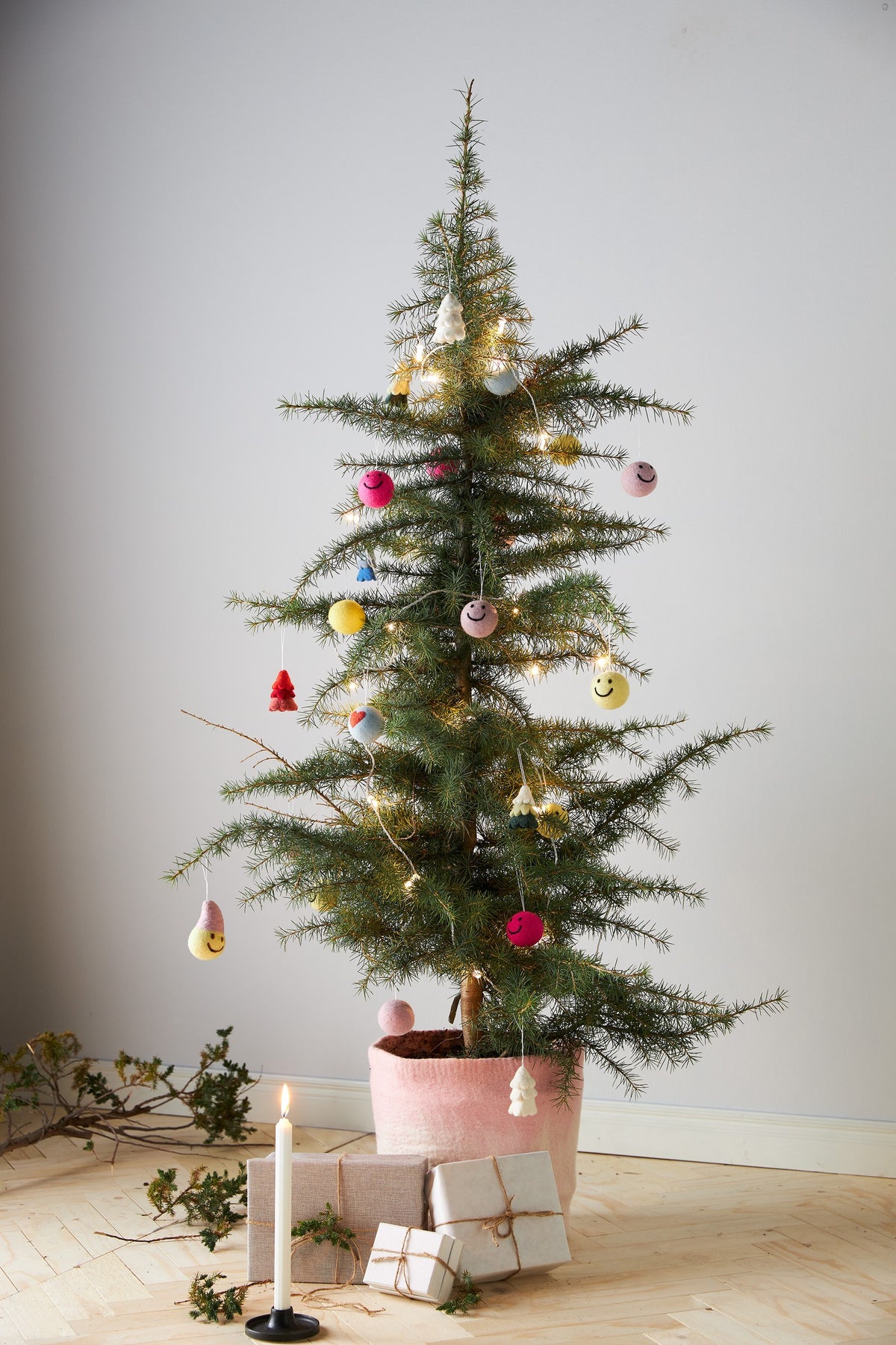 Décorations en laine Aveva mises en scène dans la maison