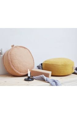 Pouf en laine