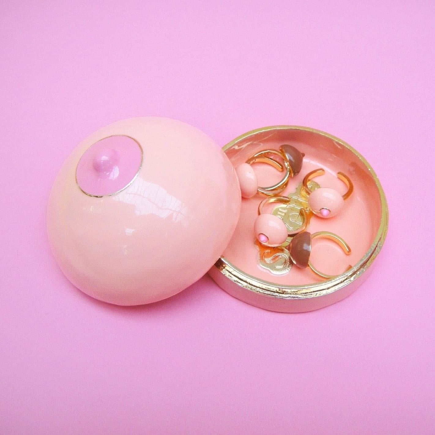 Boîte à bijoux sein