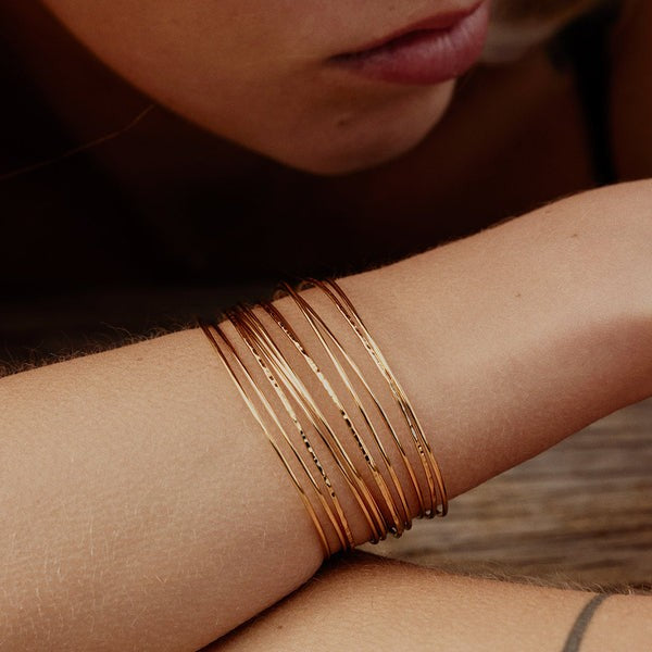 Bracelet manchette Nomades BDM Studio porté