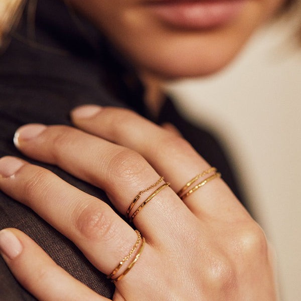 Bague Promesse double BDM Studio porté, vue complémentaire