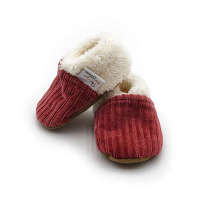 Chaussons bébé en velours (au choix) – Rien Que Des Bêtises