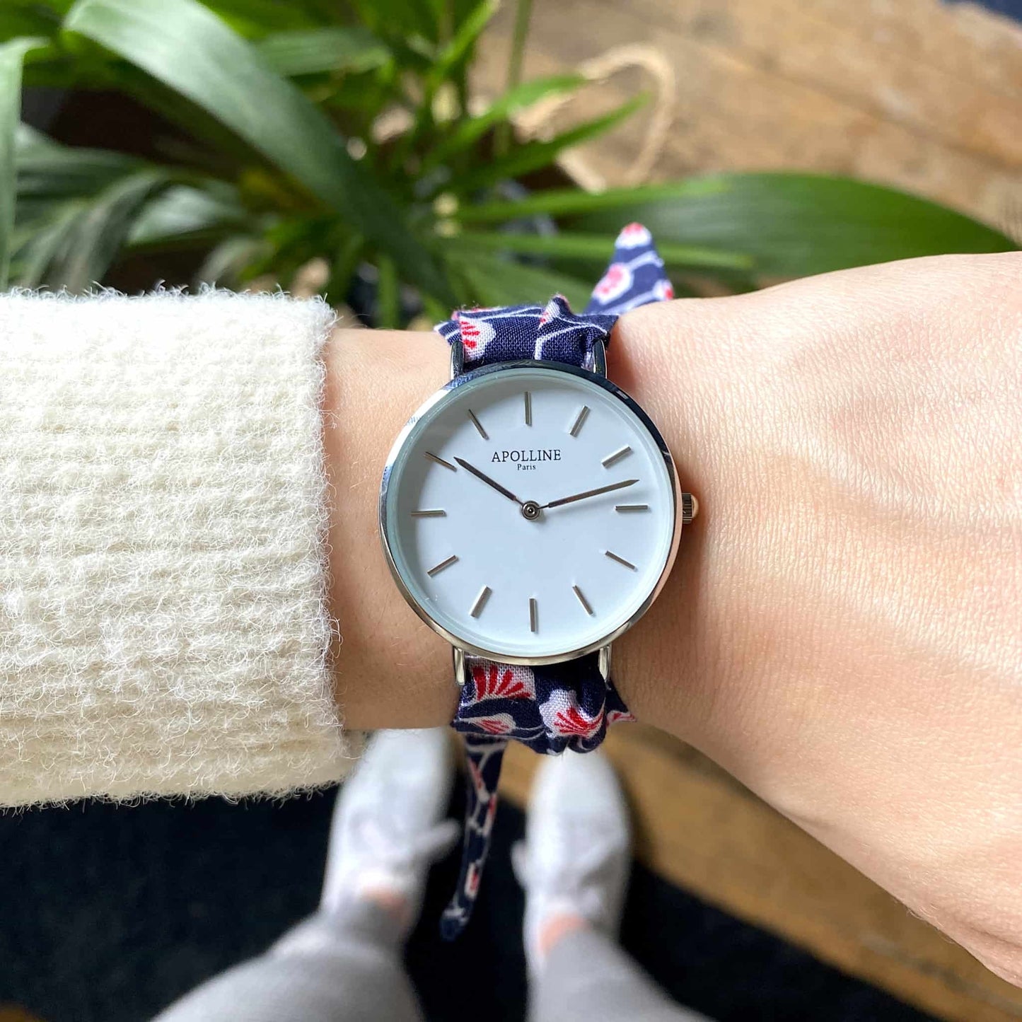 Montre à bracelet interchangeable argentée (plusieurs motifs)