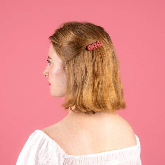Barrette Coquelicot Coucou Suzette porté