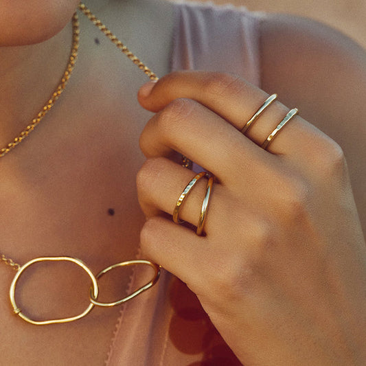 Bague Ève asymétrique BDM Studio porté