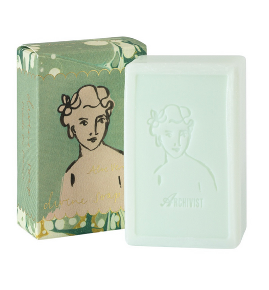 Savon Aloe Vera Archivist Gallery boîte illustrée verte soin apaisant naturel. Savon végétal gravé motif croquis de femme.