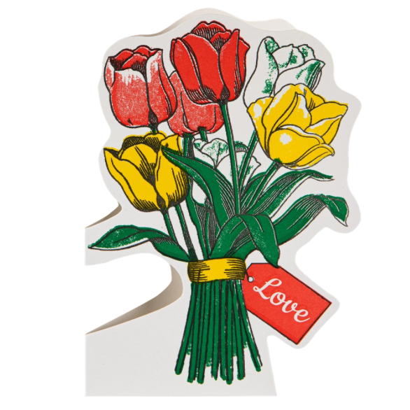 Carte Tulips d’Archivist Gallery — illustration cut‑out d’un petit bouquet de tulipes colorées (rouges, roses, jaunes) en style graphique traditionnel sur fond blanc, avec une petite étiquette rouge écrit love. papier recyclé et enveloppe assortie, intérieur vierge.
