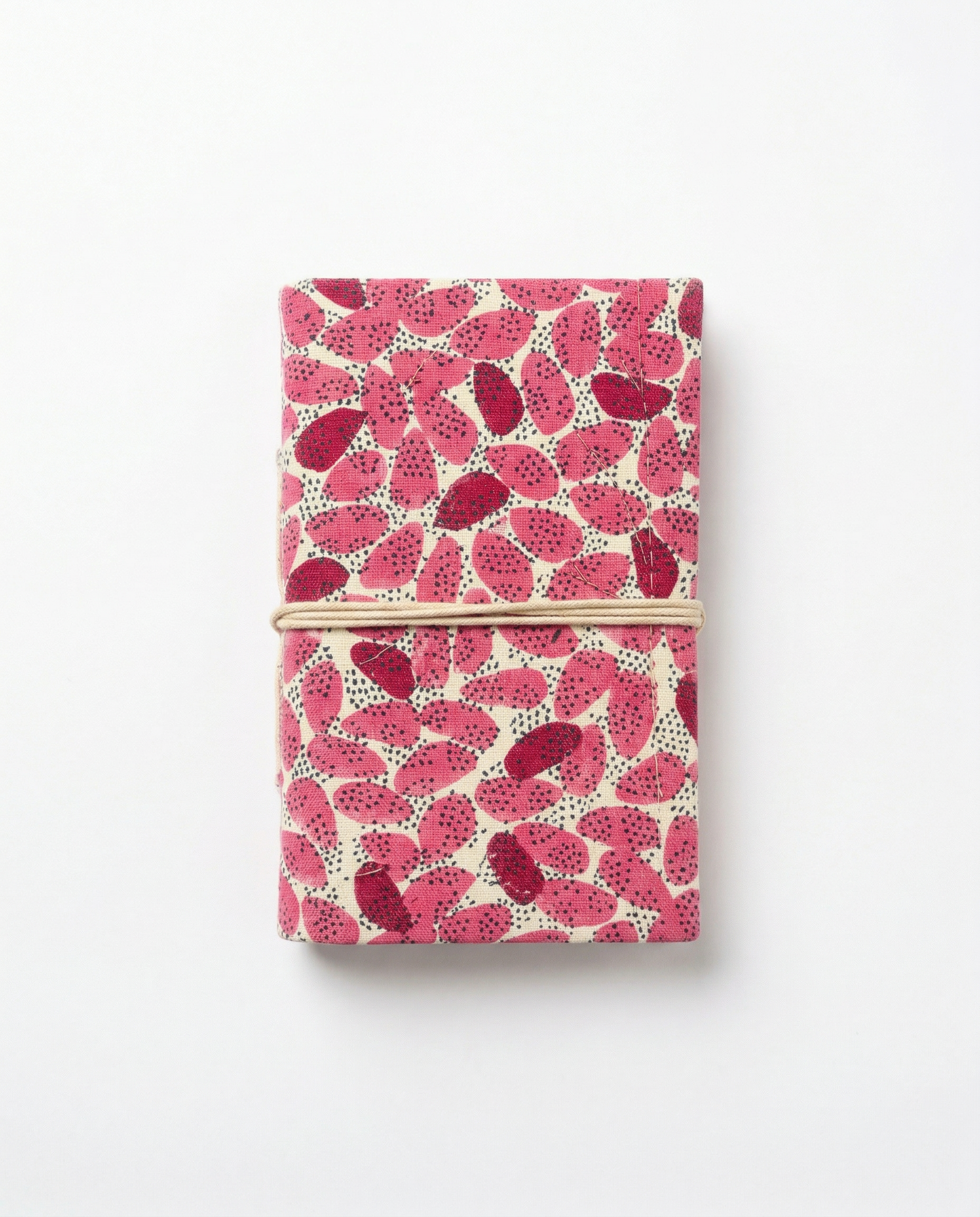 Carnet de notes rose block print motif ovaloides Mamamushi. Petit Carnet fermé par un lien en coton