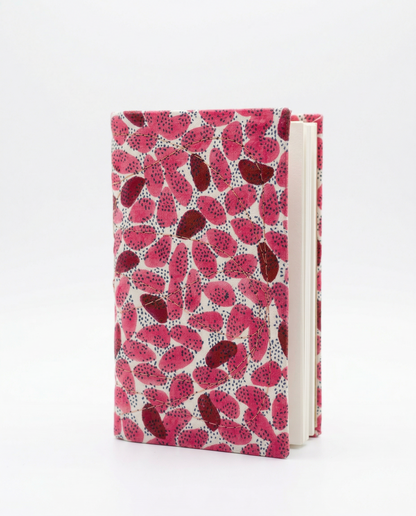 Carnet de notes rose block print motif ovaloides Mamamushi. Petit Carnet vu intérieur feuilles blanches
