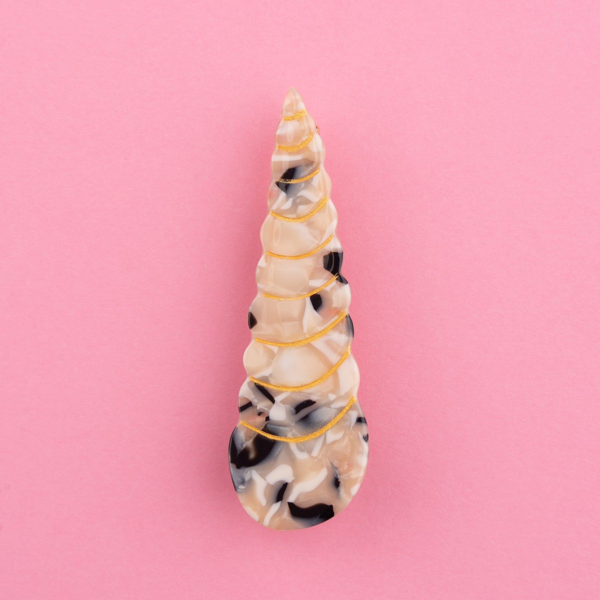 Barrette Coquillage long Coucou Suzette porté
