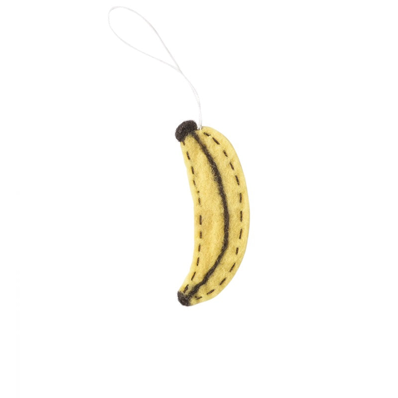 Banane Aveva en laine, décoration à suspendre sur fond blanc