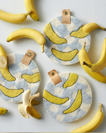 Dessous de plat Art Bananas Aveva 21 cm en laine dans une mise en scène