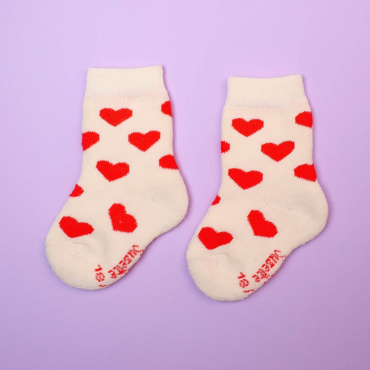 Chaussettes bébé Coeur Coucou Suzette porté