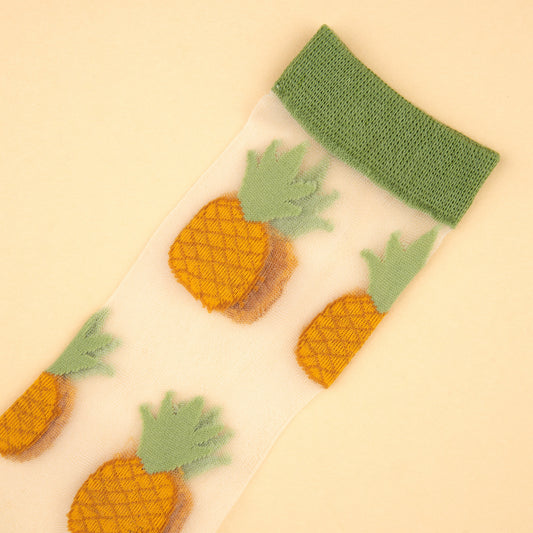 Chaussettes transparentes Ananas Coucou Suzette porté