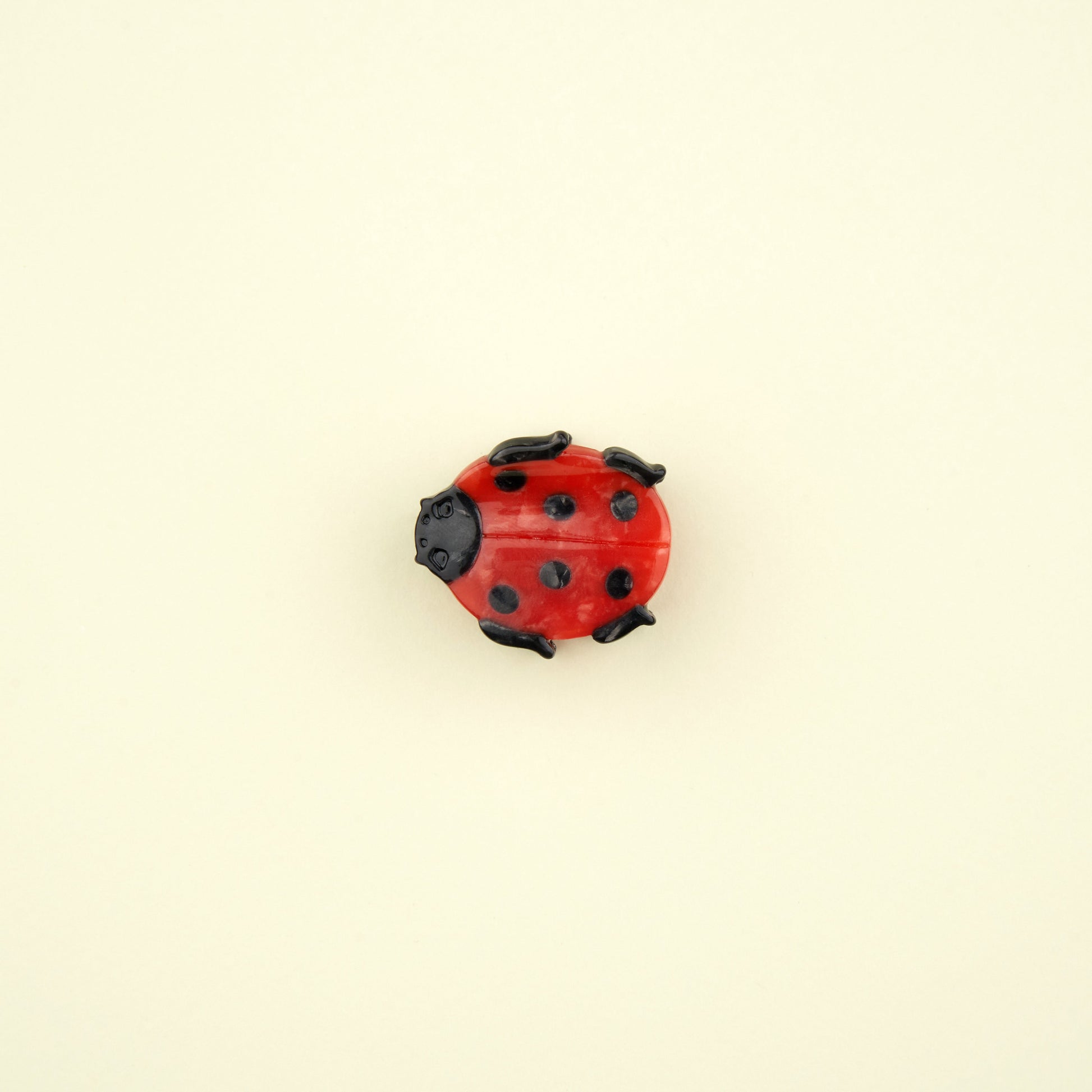Mini pince à cheveux Coccinelle Coucou Suzette vue produit