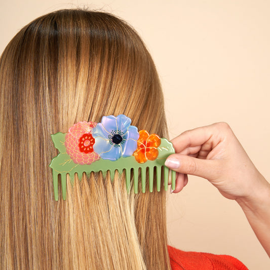 Détail du Peigne Bouquet de fleurs Coucou Suzette