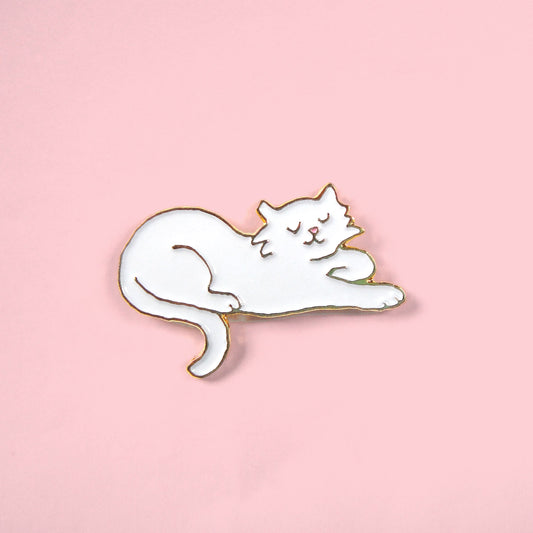 Pin's Chat pacha Coucou Suzette en émail