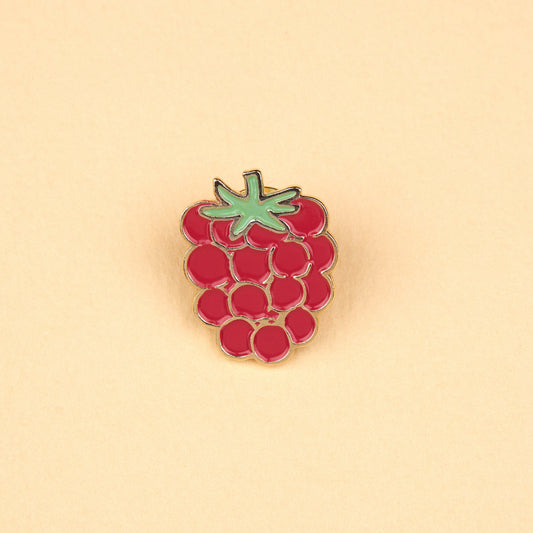 Pin's Framboise Coucou Suzette en émail