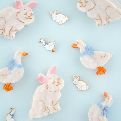 Pin's Lapin Coucou Suzette - vue 4
