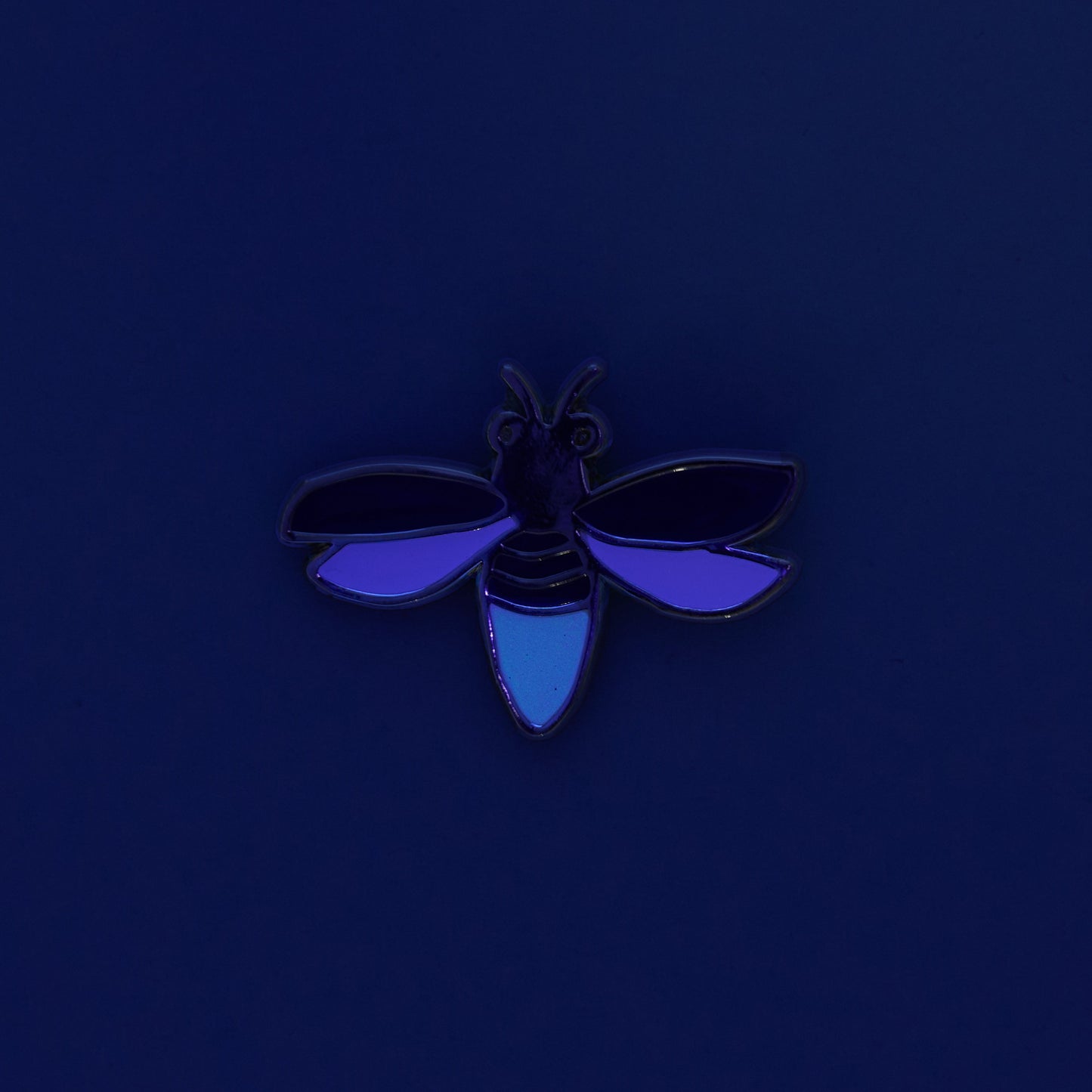 Pin's Luciole Coucou Suzette - vue 2