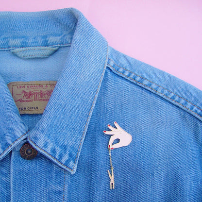 Pin's Petite Chose Coucou Suzette - vue 3