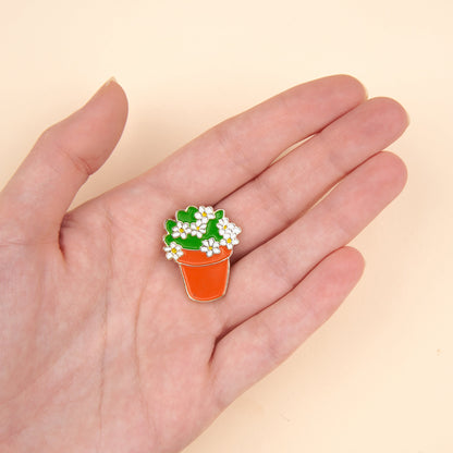 Pin's Pot de fleurs Coucou Suzette en émail