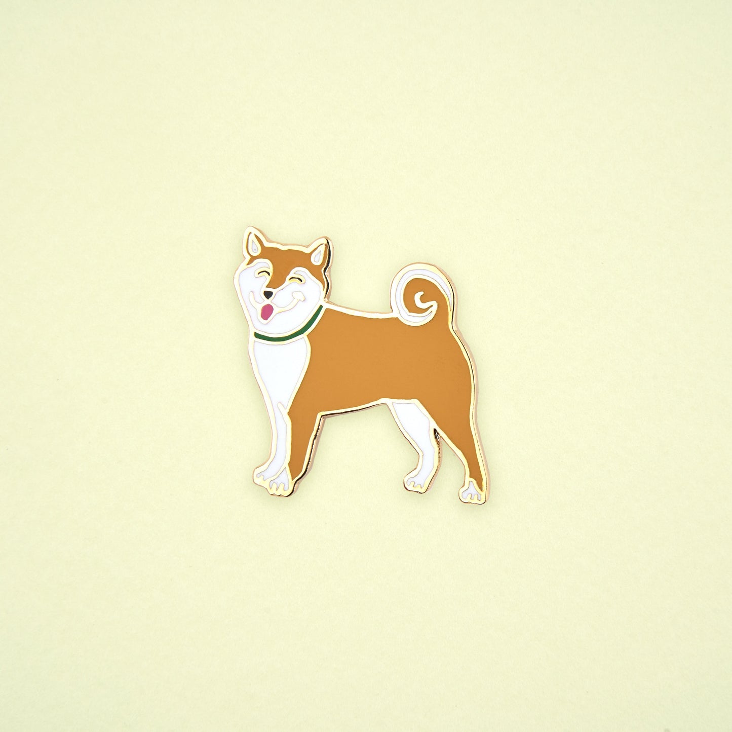 Pin's Shiba Coucou Suzette en émail