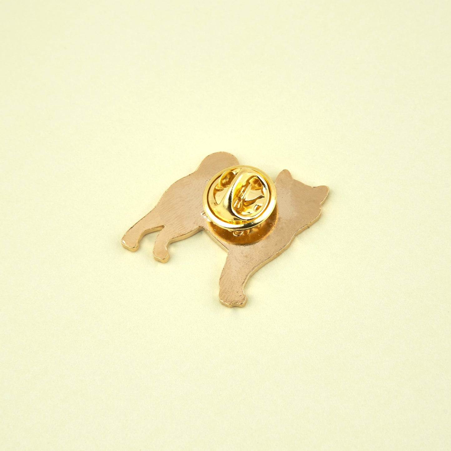 Pin's Shiba Coucou Suzette - vue 3