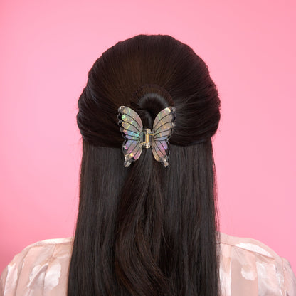 Pince à cheveux Papillon blanc Coucou Suzette portée