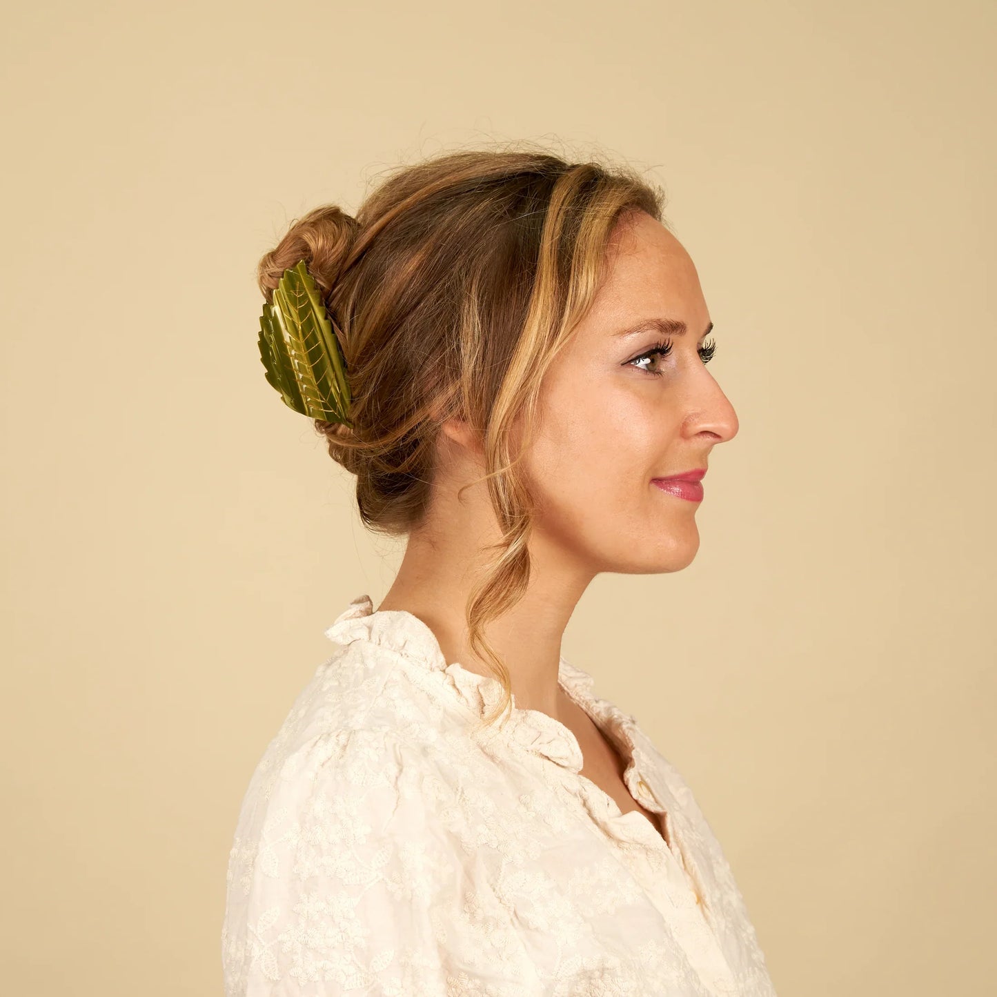 Pince à cheveux Feuille châtaigner verte Coucou Suzette détail 3