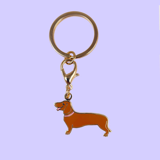 Porte-clé Médaille Teckel Coucou Suzette porté