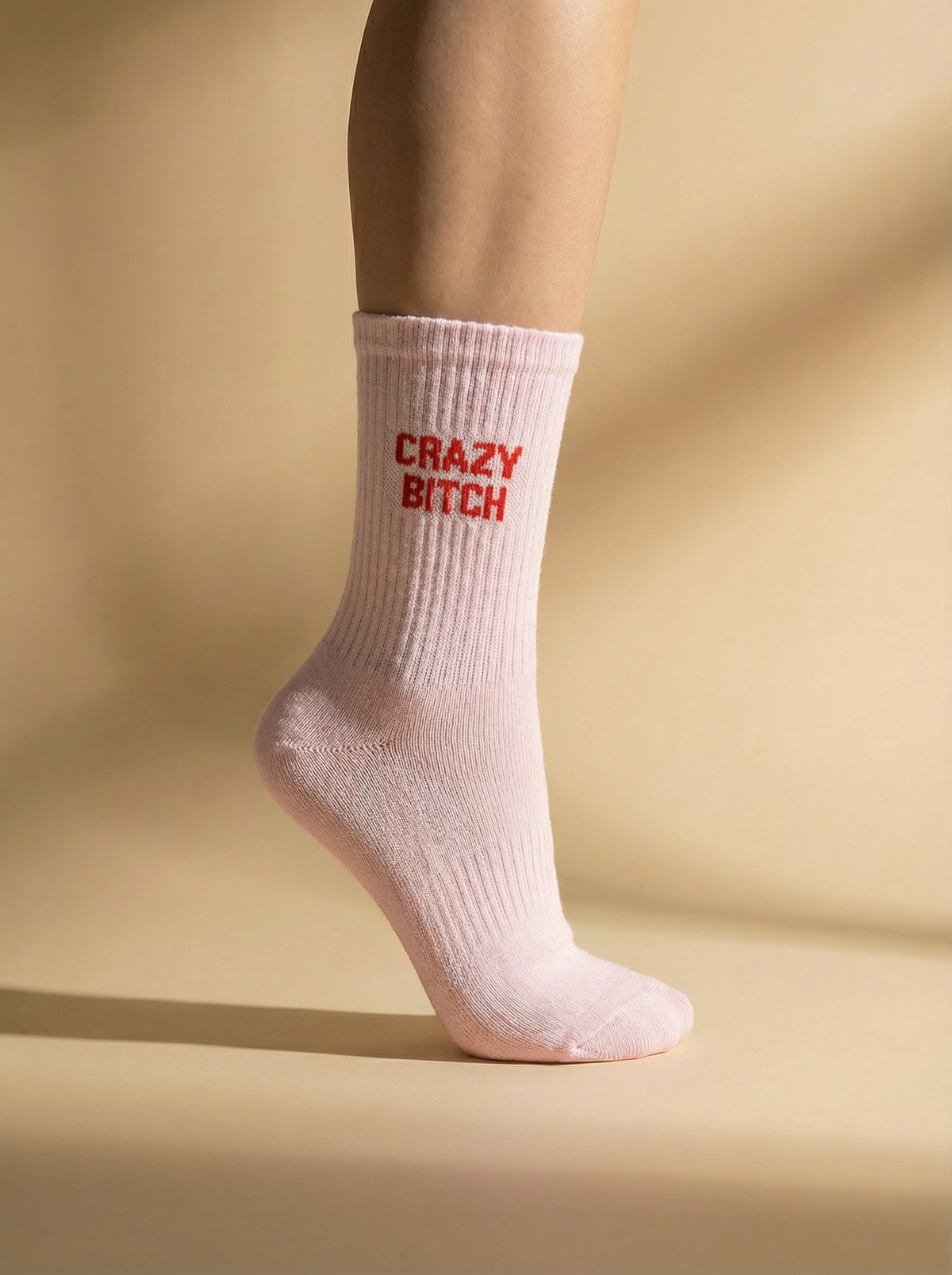 Chaussettes Crazy Bitch rose 36/40 Félicie Aussi portées