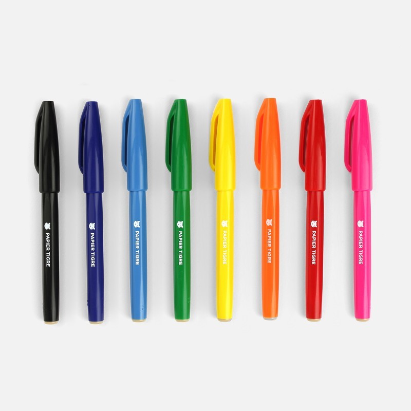 Feutres Sign Pen Papier Tigre présentés dans leurs huit couleurs