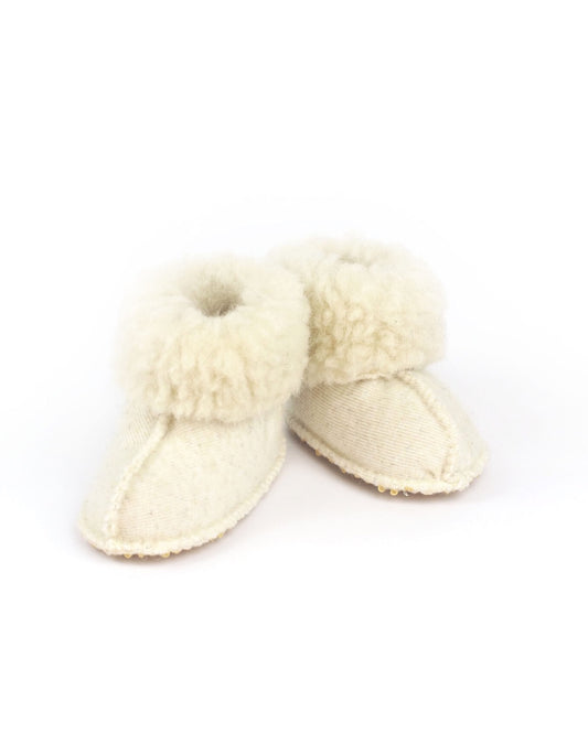 Chaussons bébé Miki en laine blanche Yoko – packshot principal