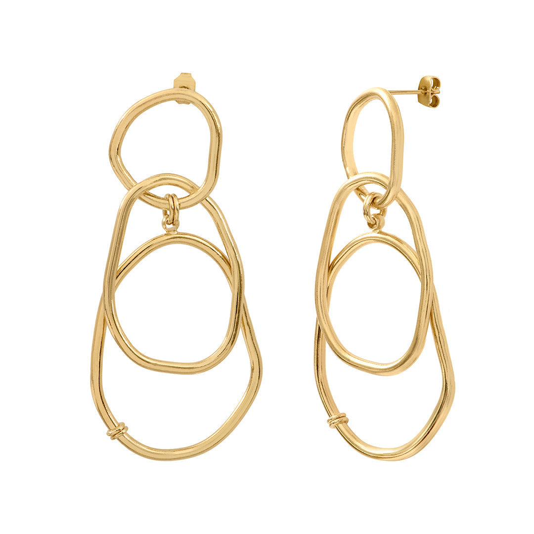 Grandes boucles d’oreilles Victoire BDM Studio, packshot sur fond blanc